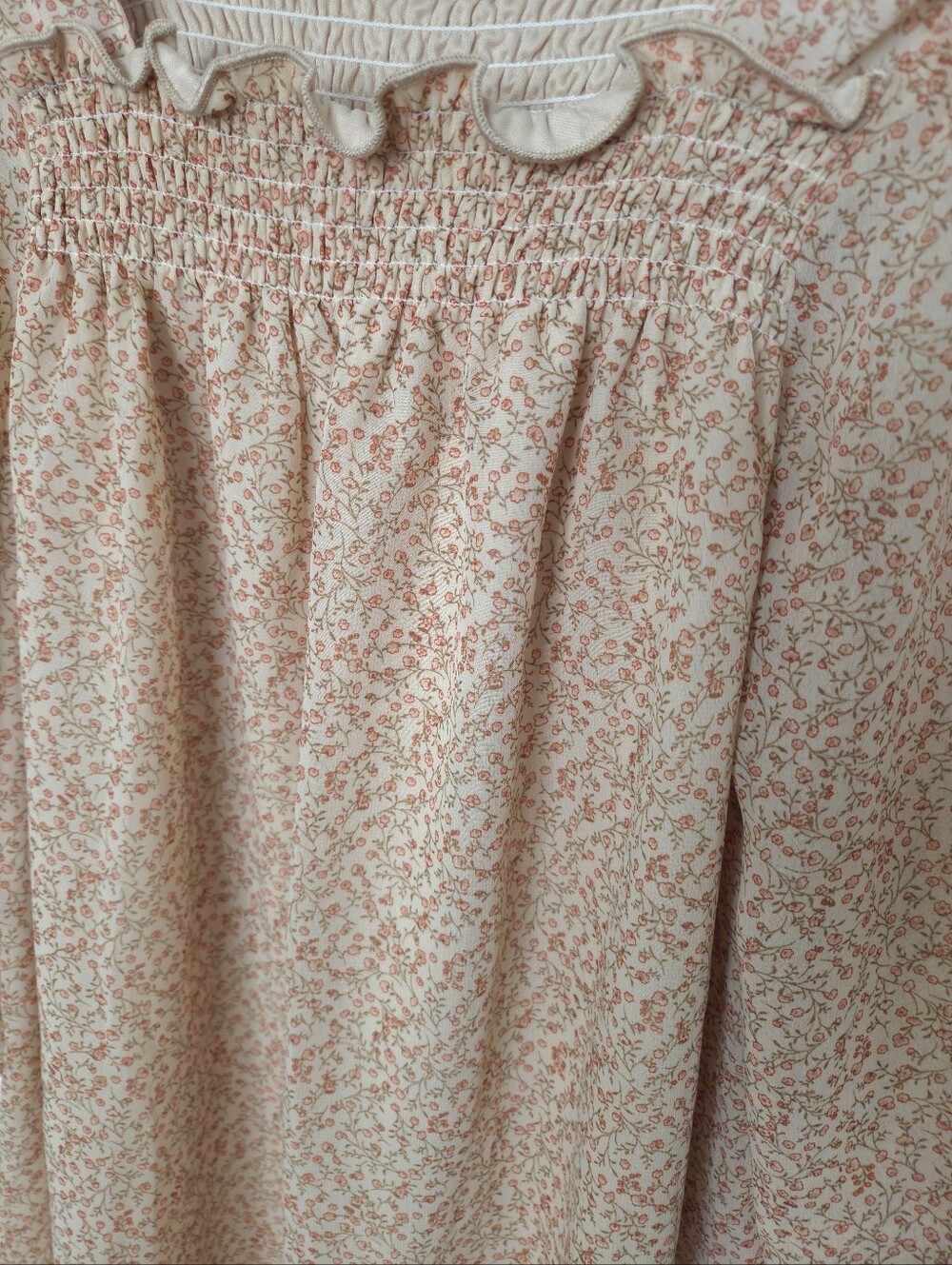 Indigo Rose Smocked Floral Dress in Peach/Cream. Size M. #SW - Picture 3 of 7